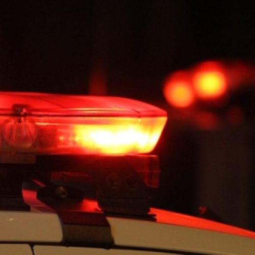 Mulher morre após veículo que dirigia bater de frente com caminhão na SP-425 em Parapuã